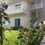 Lumra Appartement Lukovë