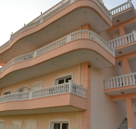 Lumra Apartment *