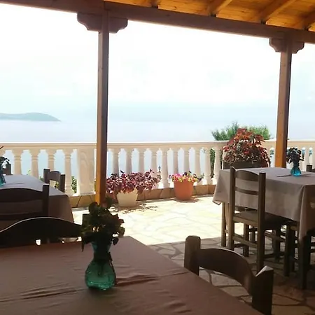 Lumra شقة Lukovë